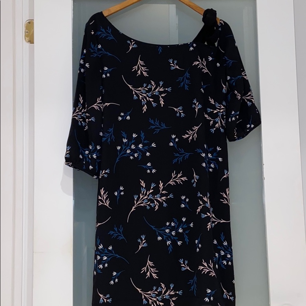 NWT Reitmans floral lined dress